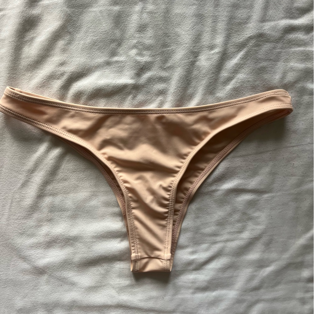 Thong bikini bottom size L